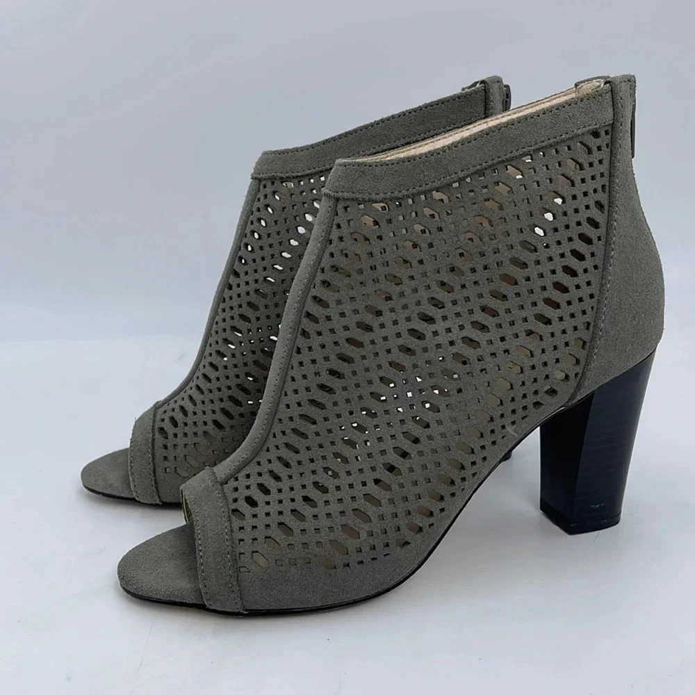 Women's Brooks Brothers High Heeled Bootie Grey Suede Open Toe Laser Cut